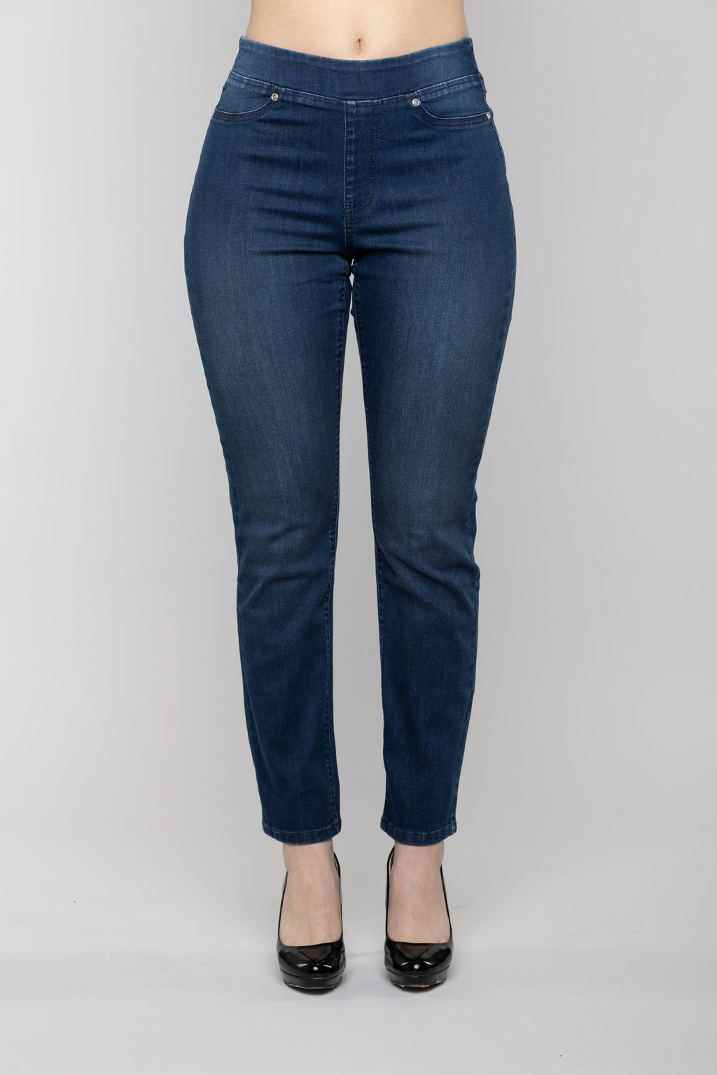 Fit Straight Leg Pull-On in Blue Black Wash