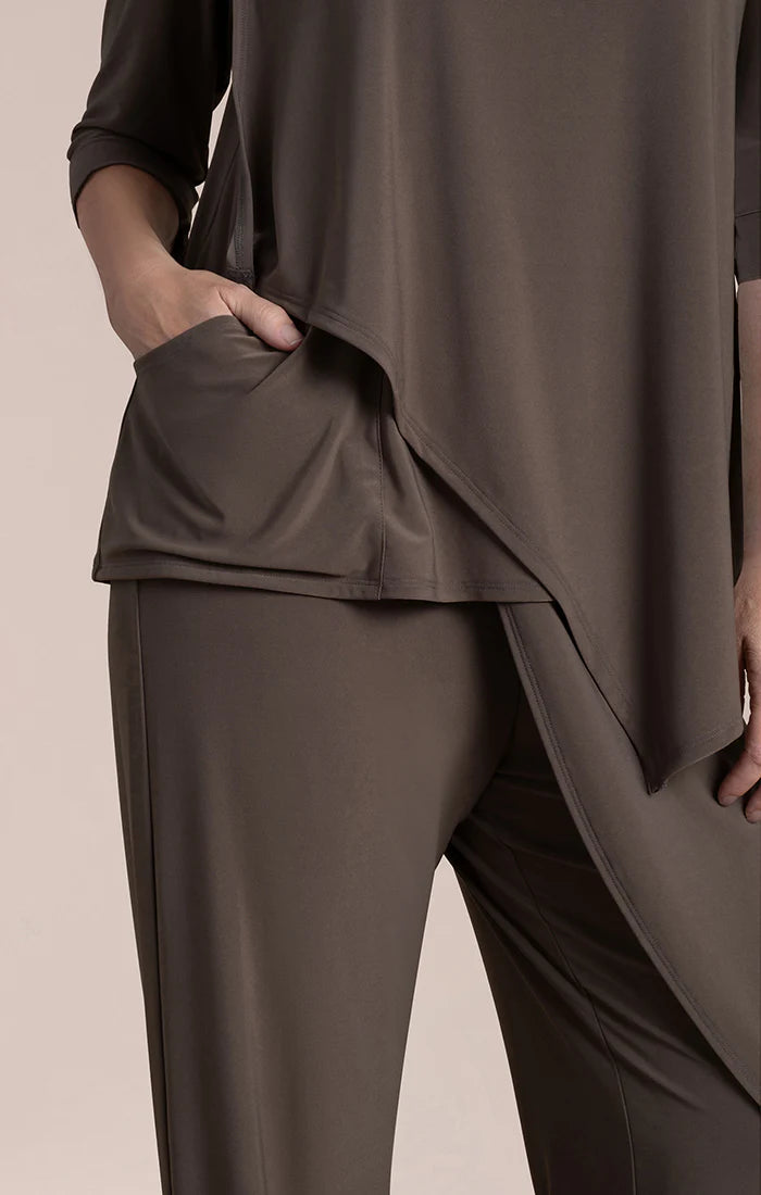 Suitable Secret Pocket Top, 3/4 Sleeve